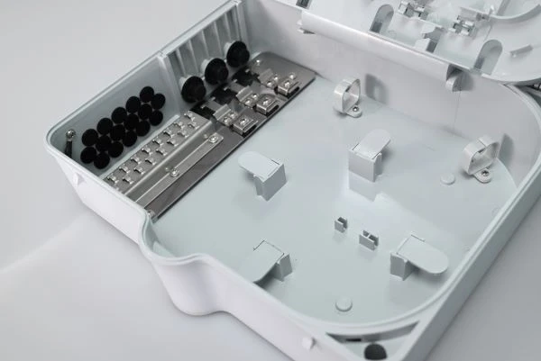 16 Cores Optical Fiber Terminal Box Outdoor Wall Mounted