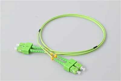 Patch kábel z optických vlákien SC APC Duplex Zelený